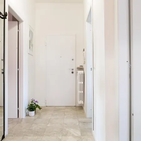 Railway Station Lovely Διαμέρισμα *