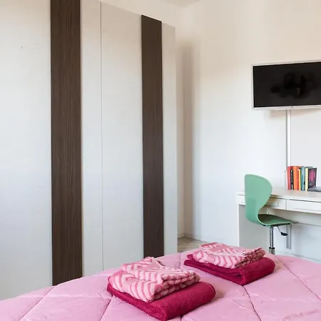 Railway Station Lovely Διαμέρισμα Πάρμα