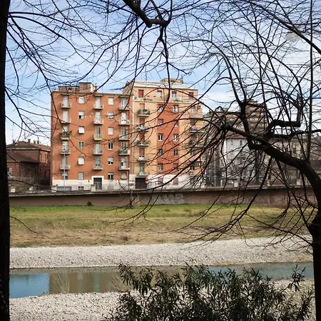 Railway Station Lovely Πάρμα