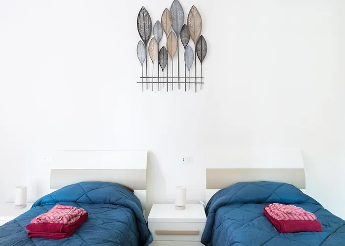 Guesthost - Railway Station Lovely Parma